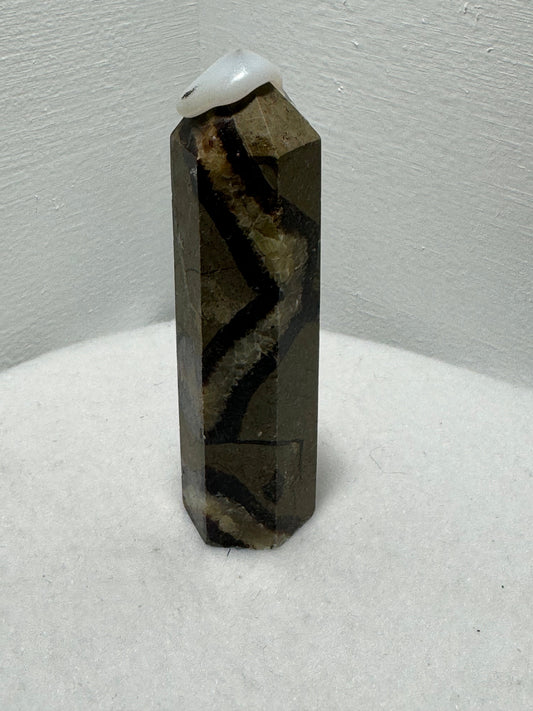 SEPTARIAN STONE  TOWER- protection, healing, communication